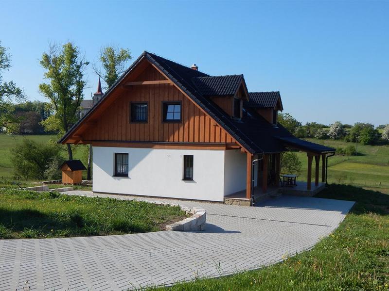 Poloroubenka Ujezd Pod Troskami 5