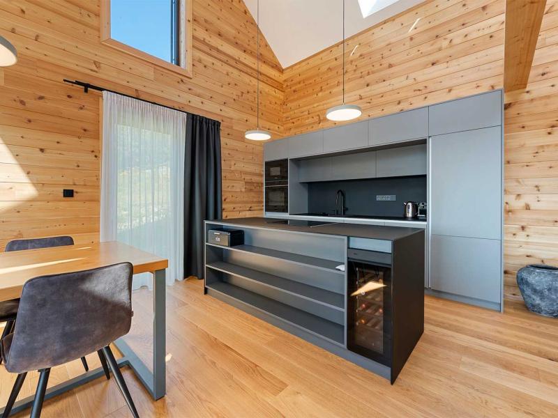 Poloroubenka Lipno 13