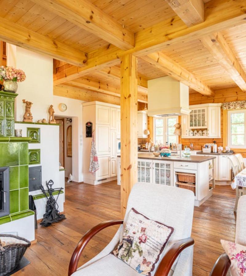 Poloroubenka Filipova Hut 1 15